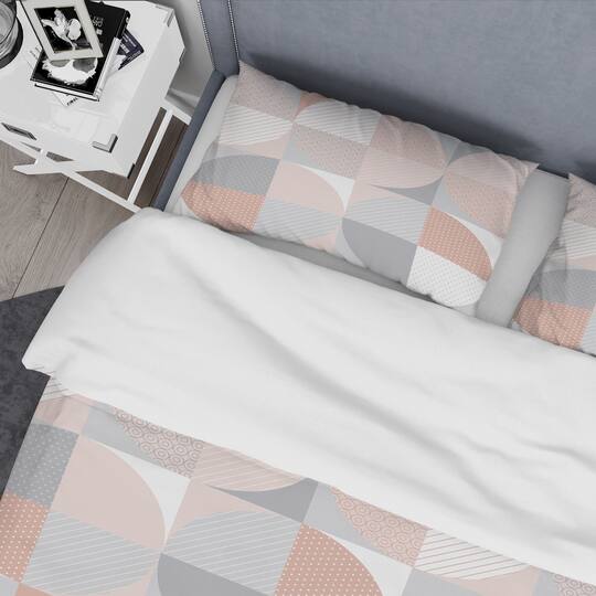 Designart 'Round geometric textured pattern' Mid-Century Duvet Cover Set